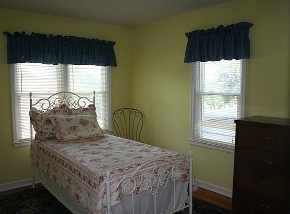 5th image of 5916 Hascall St