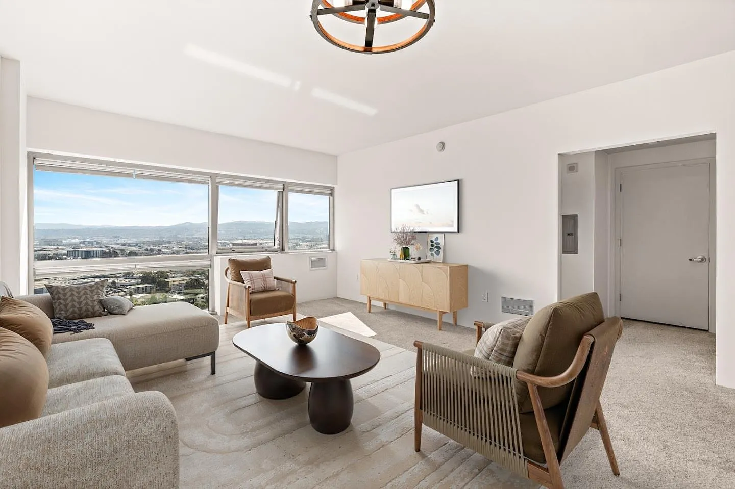 1 Mandalay Pl Unit 1007 photo 1