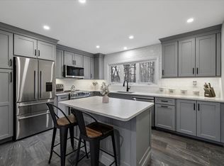 26 Bert St, Hooksett, NH 03106