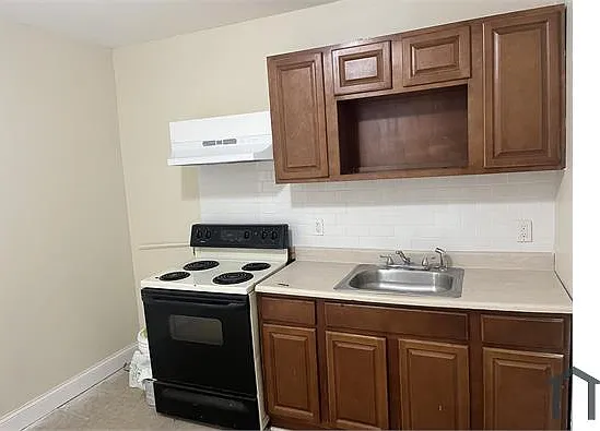 3 bed, 1038 sqft, $1,750 — Photo 4