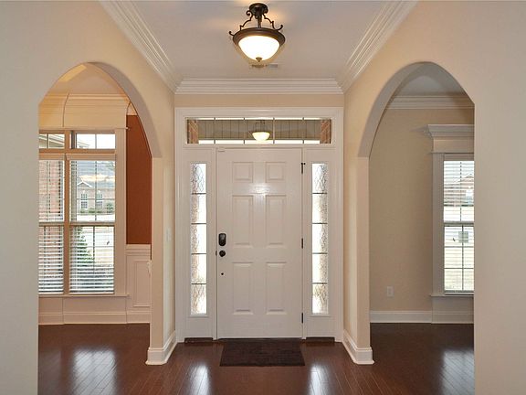 4th image of 7507 Parktrace Ln SE
