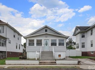 44 E Kupsch St, Sayreville, NJ 08872