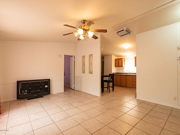 4th image of 2404 Mabel Dr