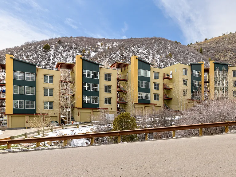 511 Metcalf Rd #I25 — Photo 10