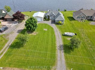 15 Haute Rive St, Alfred And Plantagenet, ON K0B 1J0