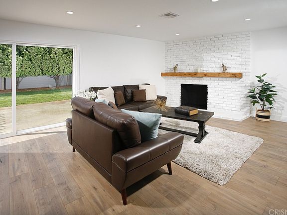 5th image of 8409 Remmet Ave