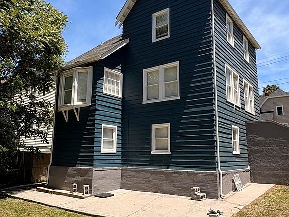 5th image of 97 Bishop Ave