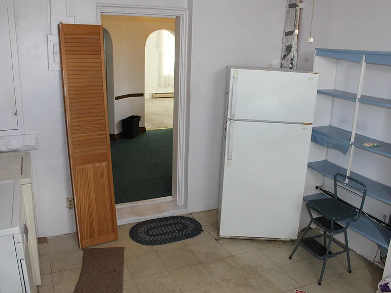 205 N Main St — Photo 14