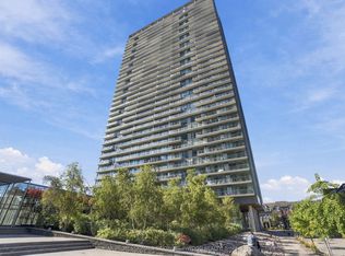 105 The Queensway Unit 404, Toronto, ON M6S 5B5
