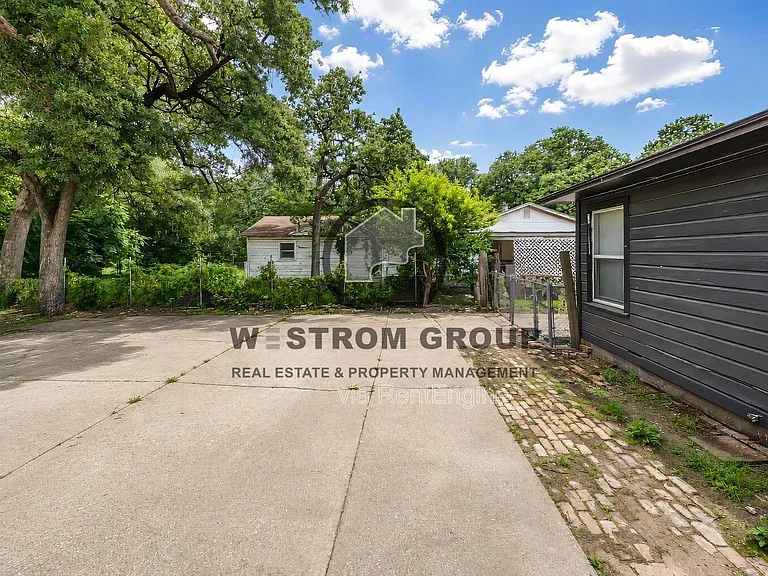 136 Arthur Dr — Photo 30