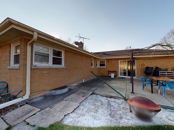 3rd image of 8445 Lawndale Ave