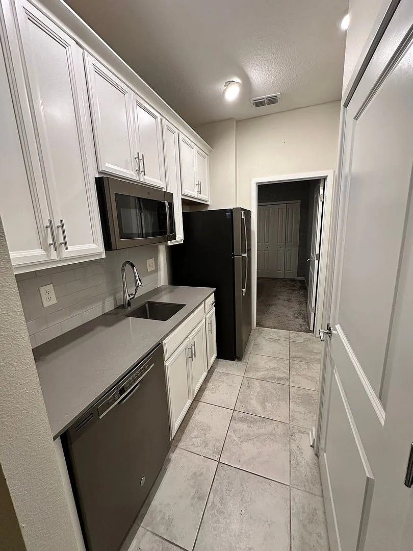 Beautiful 1/1 In-Law Suite in St. Cloud W/ Utilities Included — Photo 4