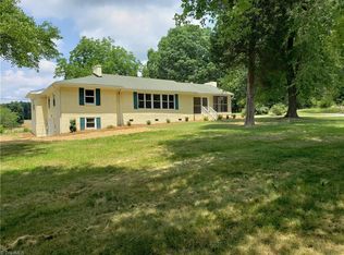 829 Nc Highway 62 E, Pleasant Garden, NC 27313
