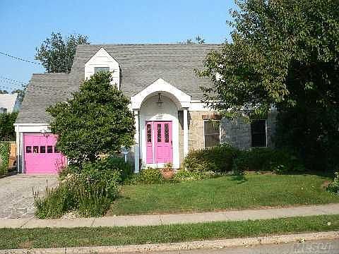 1st image of 132 Henry St