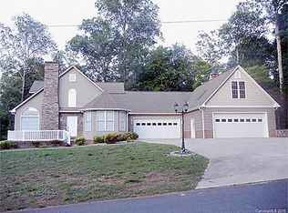 130 Uwharrie Ct, Mount Gilead, NC 27306