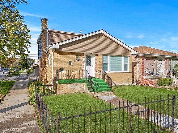 3rd image of 10424 S Corliss Ave
