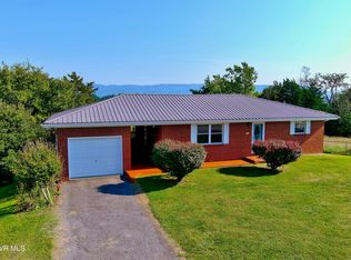 616 E Barton Ridge Rd, Greeneville, TN 37745