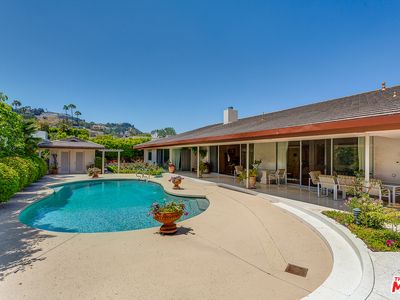1040 Maybrook Dr, Beverly Hills, CA, 90210