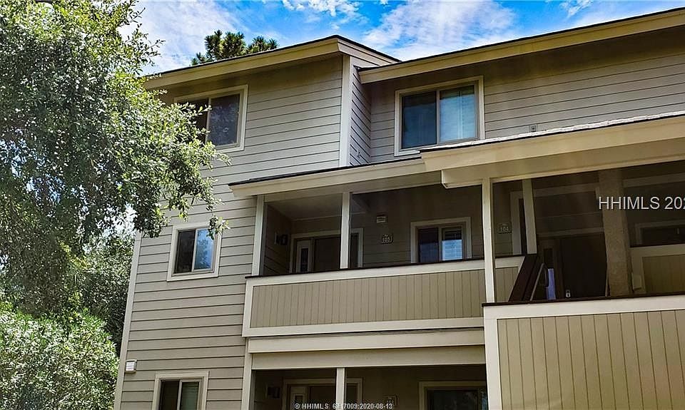 2nd image of 5 Tanglewood Dr APT 103