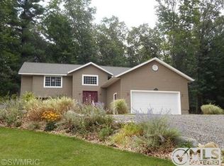 6260 Cat St, Twin Lake, MI 49457