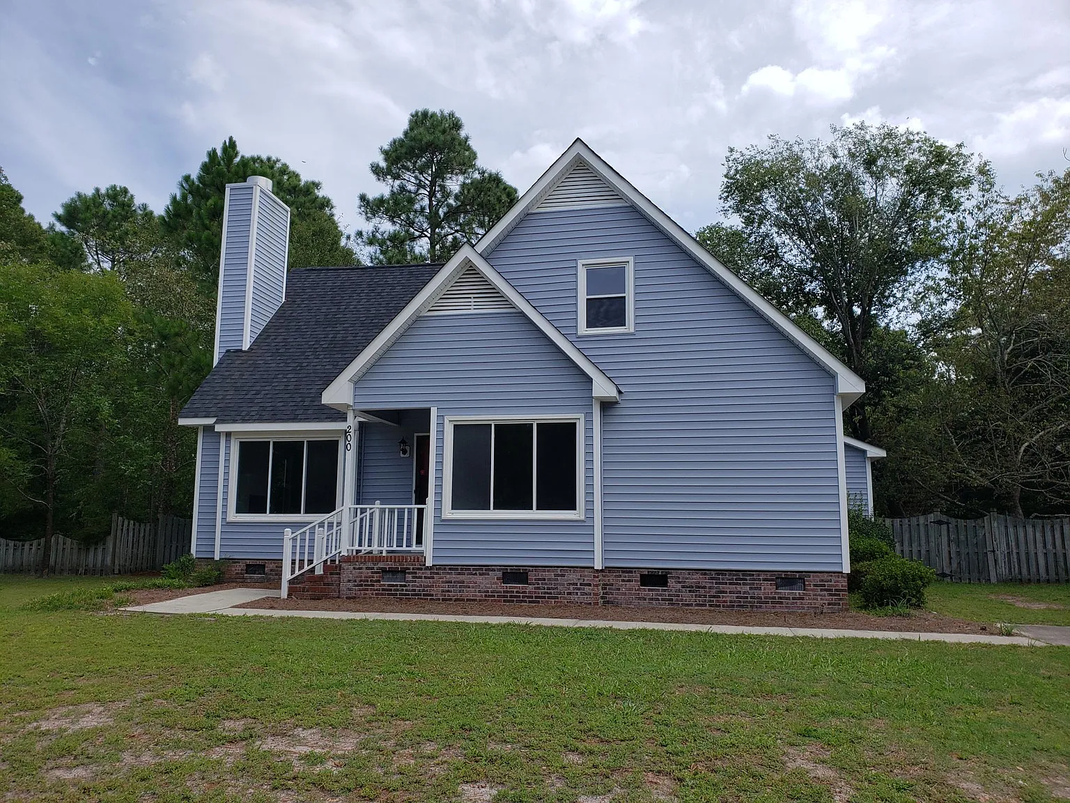 3 bed, 2053 sqft, $2,500 — Photo 1