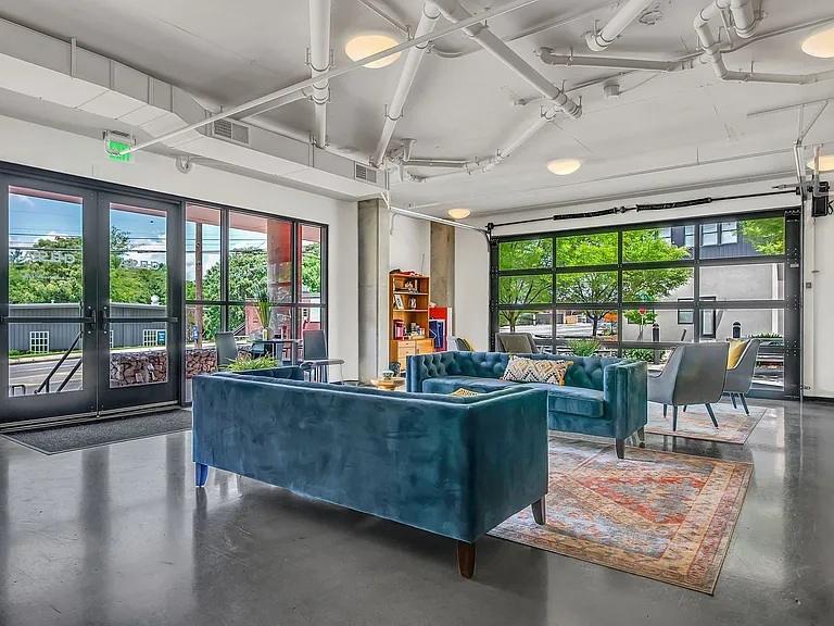 1900 12th Ave S #311 — Photo 4