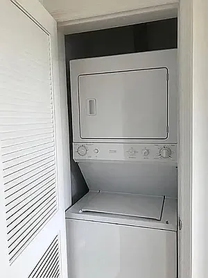 Rented by Brickview NYC Realty NYV LLC | media 8