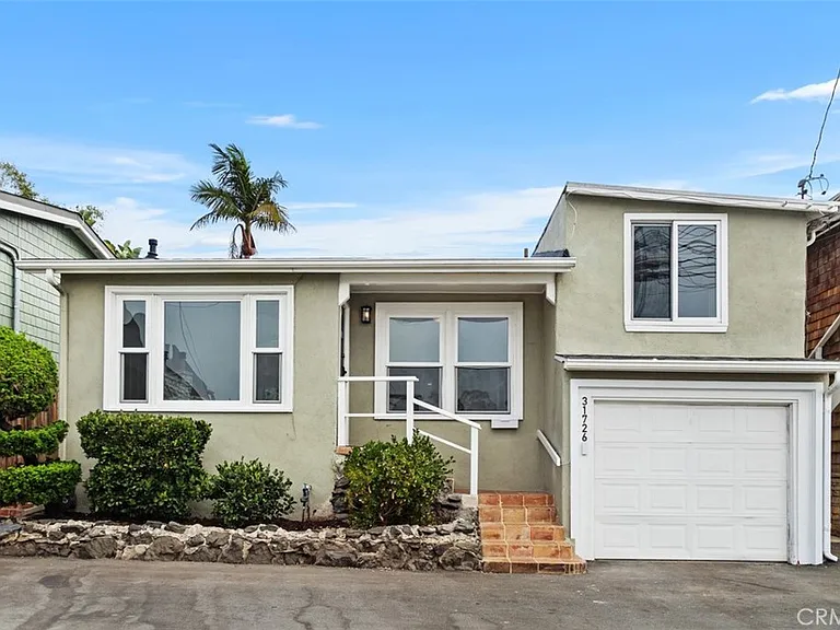 31726 Virginia Way — Photo 1
