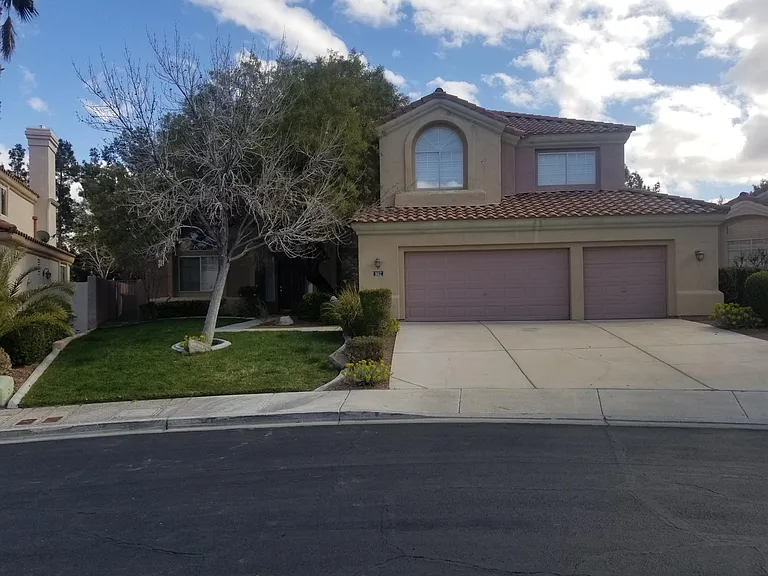 1612 Taylor Woodrow Dr — Photo 1
