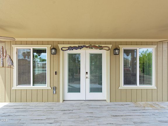 3rd image of 49578 Pearl Ave
