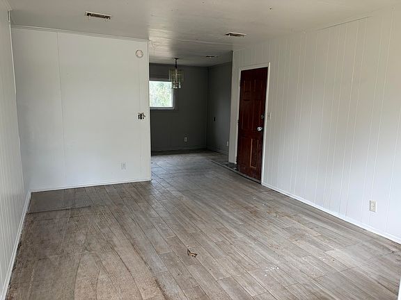 3rd image of 615 Sea Isle Drive