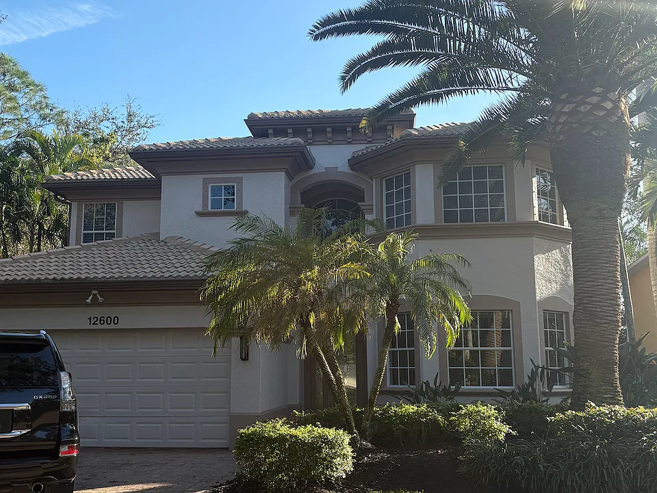 12600 Biscayne Ct