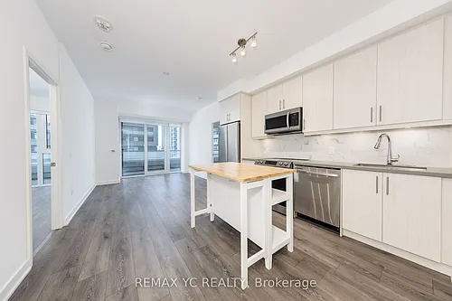 95 Oneida Cres #305 Photo 1