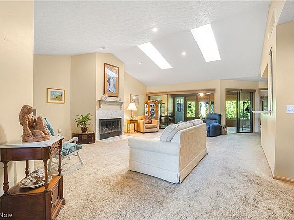 4th image of 5204 Parkhurst Dr
