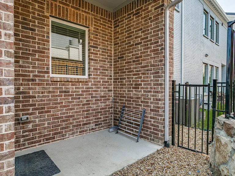 4265 Watson Way — Photo 21