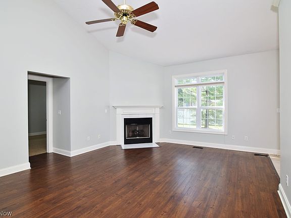 4th image of 441 Rosebury Ct