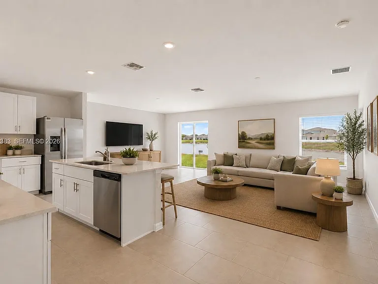 11621 Savanna Lakes Blvd — Photo 3