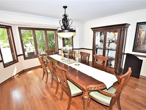 5th image of 5150 Wisteria Dr