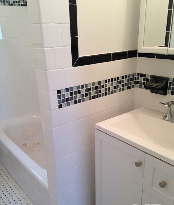1st image of 605 E 16th St