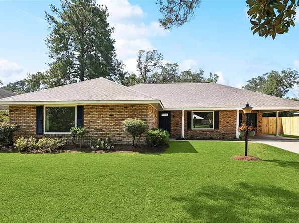 105 Robin Hood Dr, Covington, LA 70433