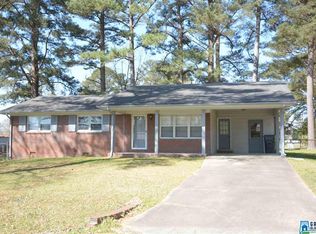 708 Pinecrest Dr, Weaver, AL 36277