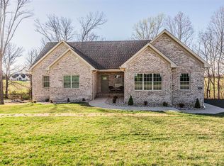 697 Chris St, Bowling Green, KY 42103