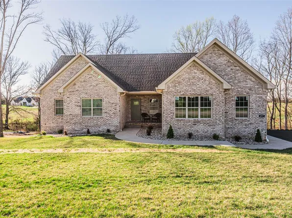 697 Chris St, Bowling Green, KY 42103