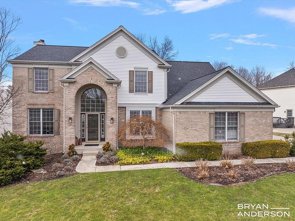 1st image of 4535 Canterwood Dr NE