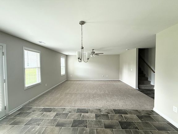5th image of 3716 Stone St