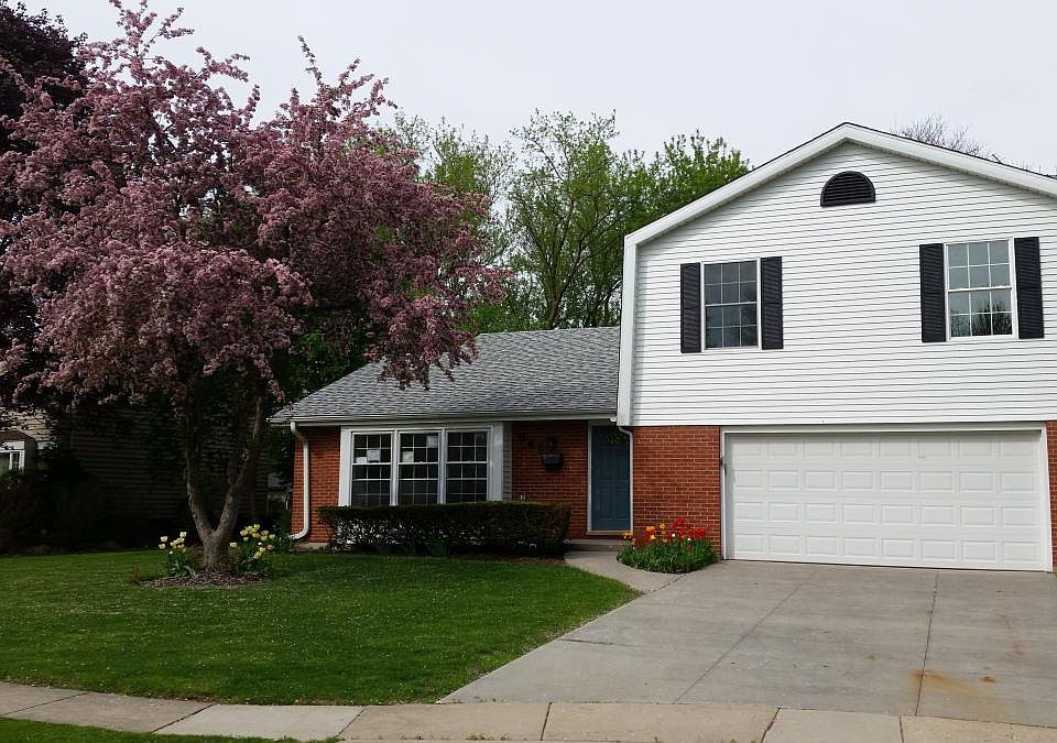 1st image of 849 Warwick Ln