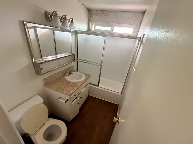 9105 Margaret St — Photo 16