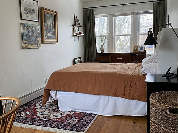 3rd image of 1408 W Warner Ave #3W