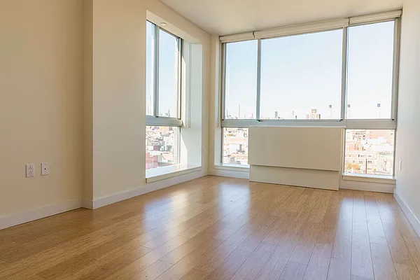 Rented by Kahen Properties | media 5