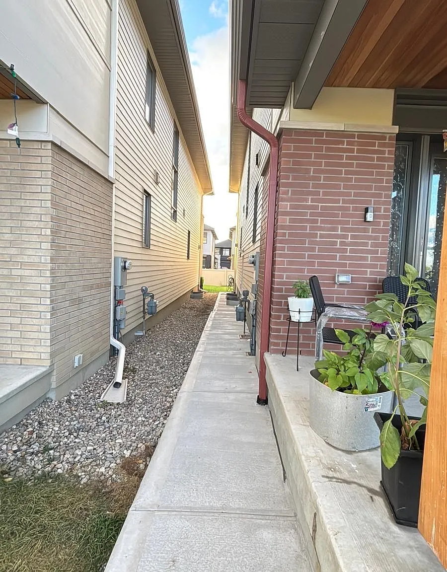 2 bed, $2,200 — Photo 3